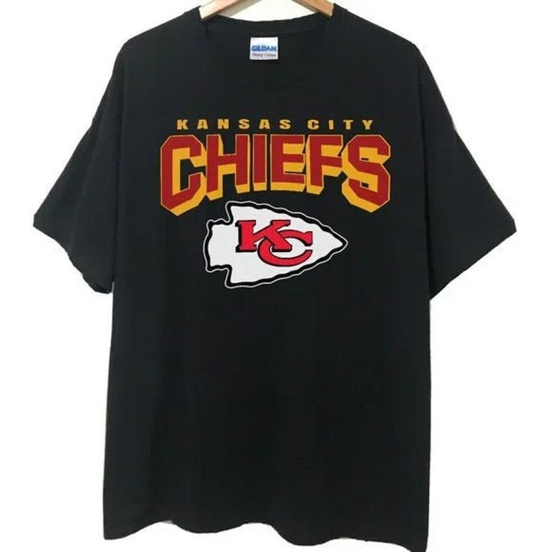 Kansas City Chiefs Football Shirt, Retro Style Kansas City Chiefs Shirt tee.jpg