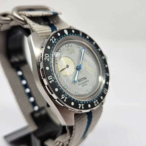 Limited-Edition-Vostok-Cosmodiver-Luna-Dude-Space-Vibe-Factory-Made-24-hour-mechanical-automatic-watch-14039B-3