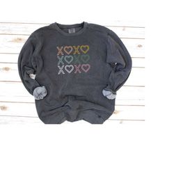 comfort colors valentine's xoxo sweatshirt, love one another, be kind, valentine's day, love shirt, women's shirt, gift