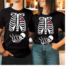 t-shirt (1706 ) skeleton baby x-ray rib cage halloween maternity shirt baby skeleton ribs pregnancy t-shirt funny hallow