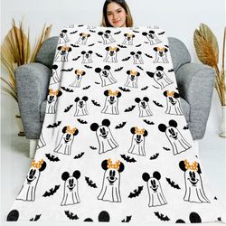white disney blanket, mickey ghost blanket, mickey halloween fleece blanket, mickey lovers gift, birthday kids gift, hal
