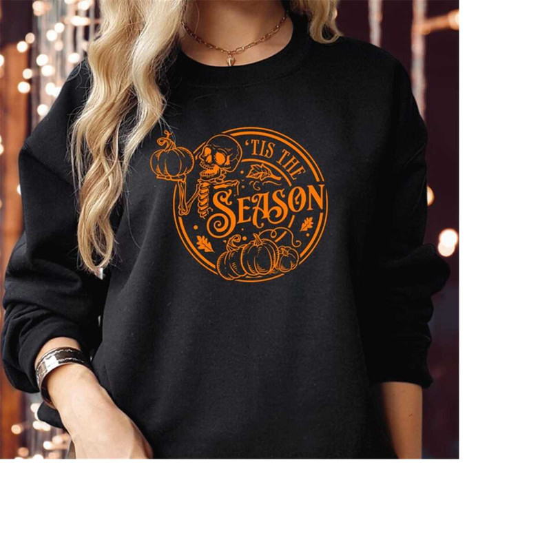 MR-310202393448-sweatshirt-2023-tis-the-season-halloween-vibes-skeleton-black-orangelogo-swt.jpg