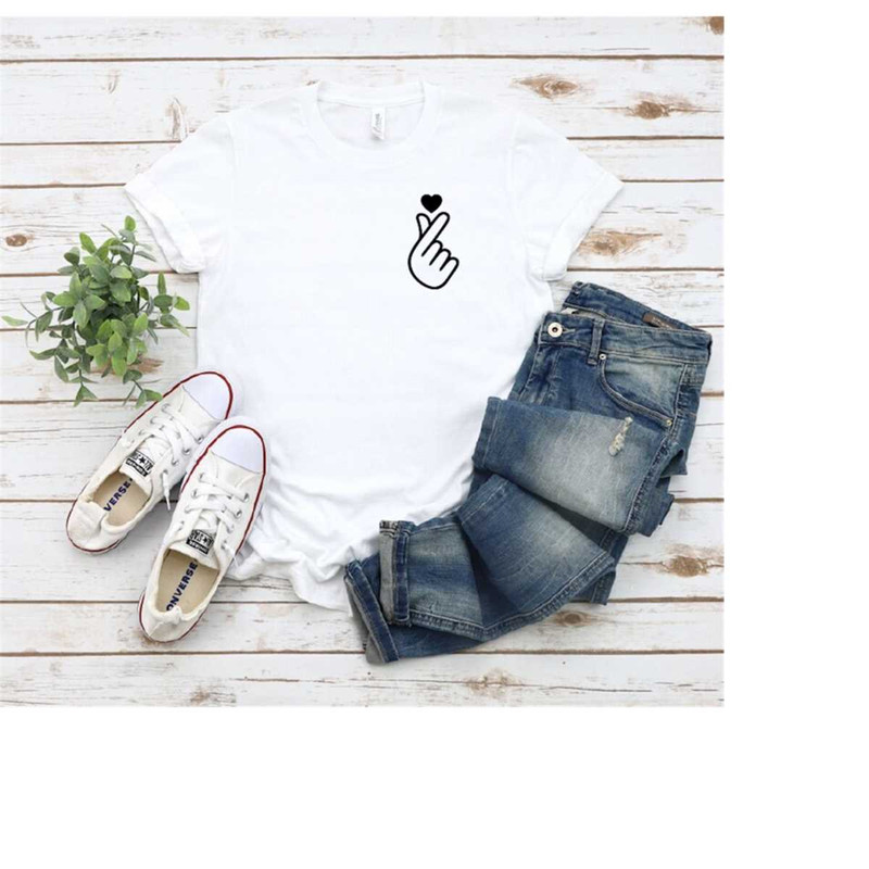 MR-310202310204-kpop-shirt-kpop-finger-shirt-finger-hearts-t-shirt-kpop-image-1.jpg