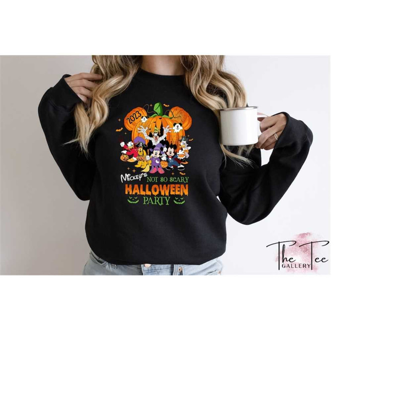 MR-310202310416-disneyland-halloween-sweatshirt-disney-mickey-friends-image-1.jpg