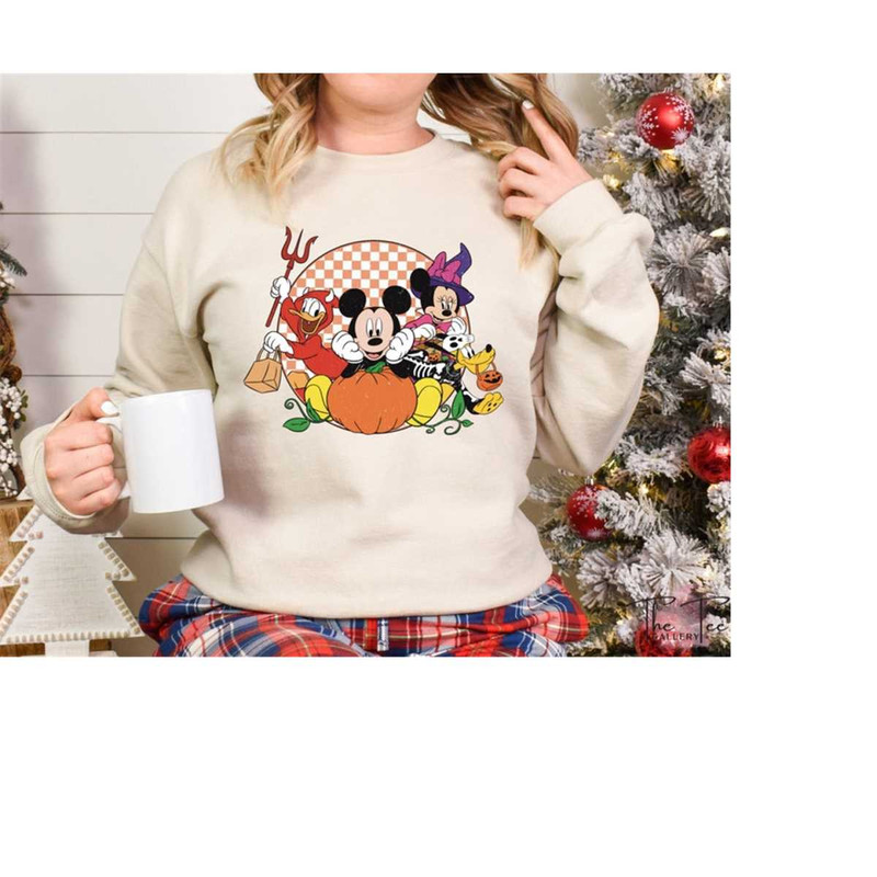 MR-310202311341-mickey-halloween-sweatshirt-scary-halloween-party-minnie-image-1.jpg