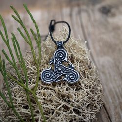 triskele necklace, sterling silver, celtic spiral pendant, triskelion, pagan, wicca jewelry, made to order