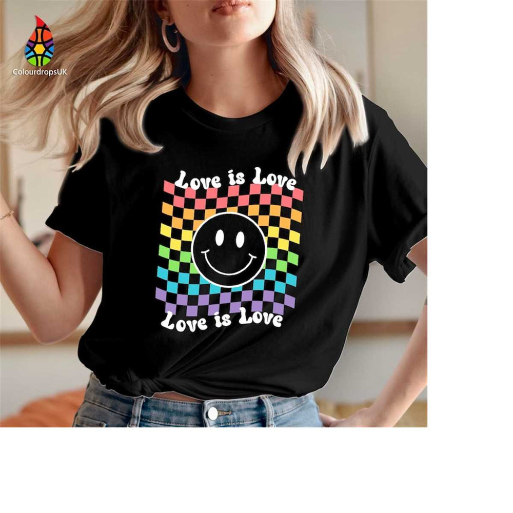 MR-3102023163523-tshirt-3500-love-is-love-smiley-face-heart-gay-peace-pride-image-1.jpg