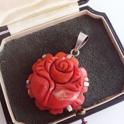 coral carved rose pendant in red coral and silver for necklace original amalfi italy from the beginning of 1940s in gift