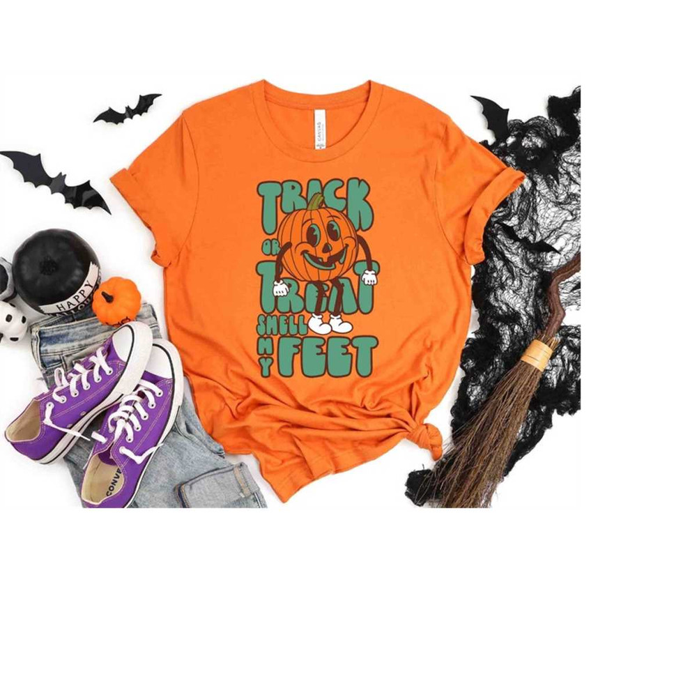 MR-4102023161643-trick-or-treat-smell-my-feet-funny-halloween-shirt-unisex-image-1.jpg