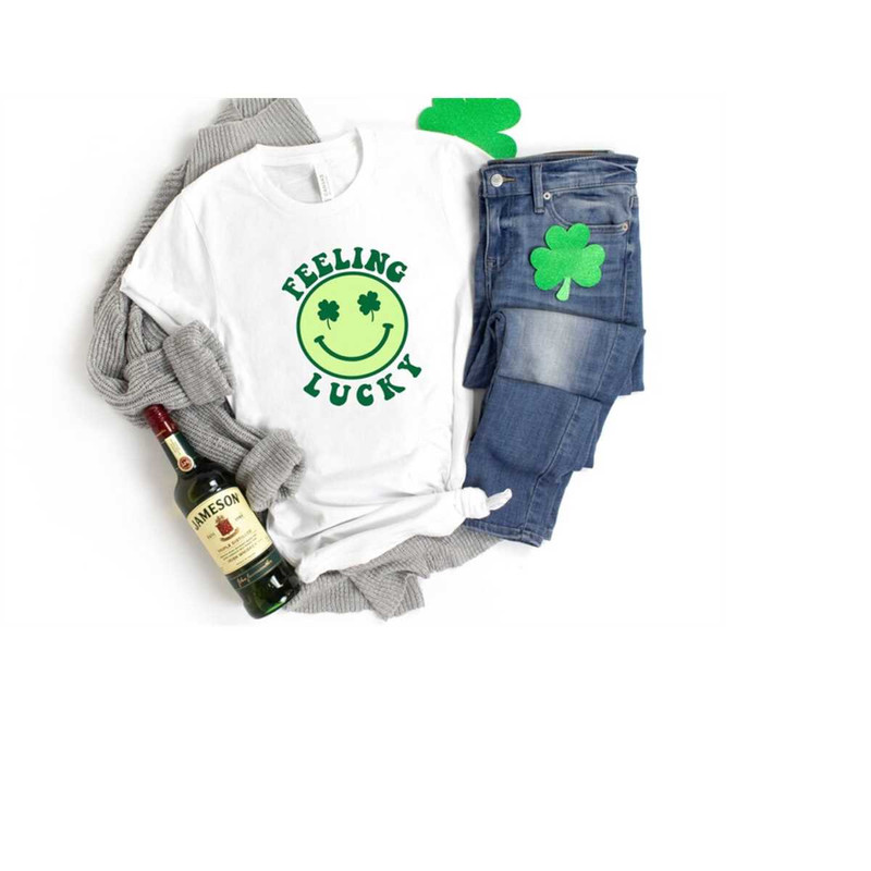 MR-4102023172824-feeling-lucky-smile-t-shirt-st-patricks-day-shirts-for-image-1.jpg