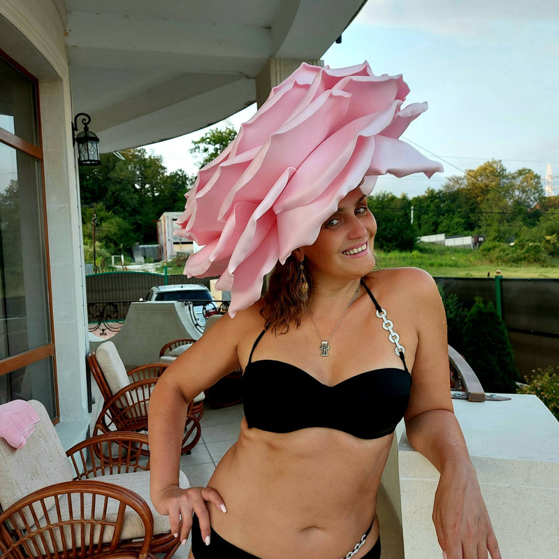 Giant flower headpiece. wedding headdress  Kentucky Derby Hat.jpg