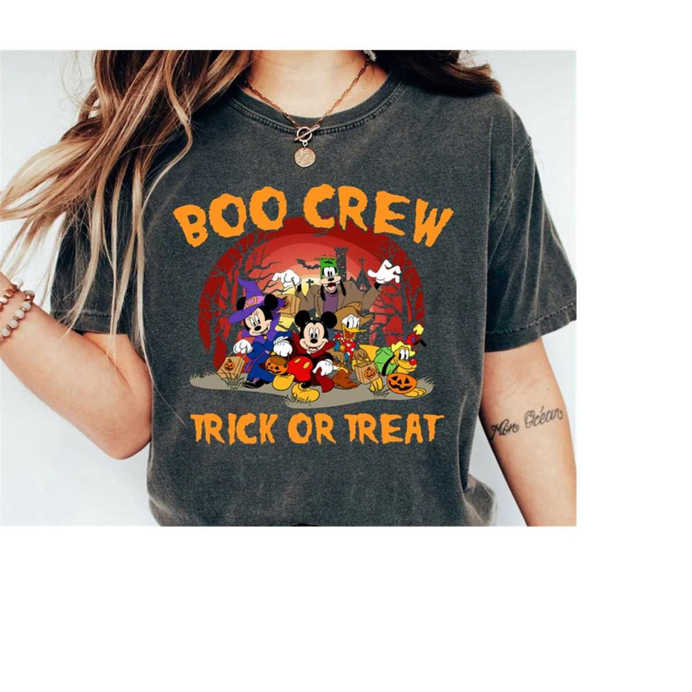 MR-610202311032-disney-boo-crew-halloween-shirts-mickey-and-friend-classic-image-1.jpg