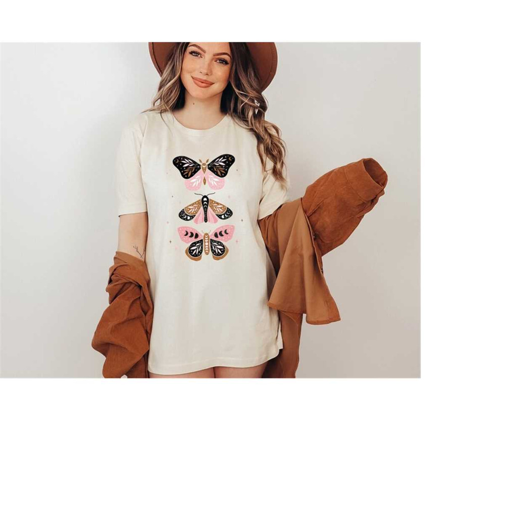 MR-710202383034-boho-butterfly-shirt-pink-butterflies-gift-doe-daughter-natural.jpg