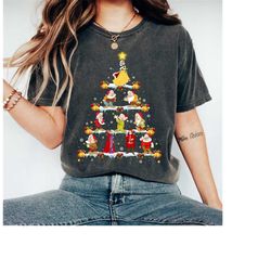 disney snow white and seven dwarfs christmas tree and lights shirt, grumpy, dopey, sneezy, doc, disneyland christmas fam