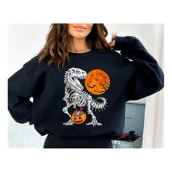 halloween sweatshirt for boys, dinosaur skeleton t-rex hoodie, scary and spooky dinosaur sweat for kids, trick or treat