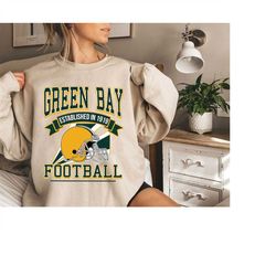 Green Bay Football Sweatshirt, Vintage Green Bay Crewneck,Retro Green Bay Sweatshirt,Green Bay Tshirt, Sunday Football,F