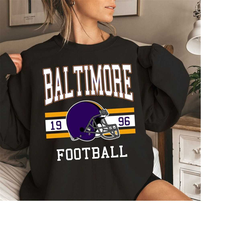 MR-9102023135821-baltimore-football-sweatshirt-unisex-vintage-baltimore-image-1.jpg