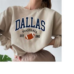 dallas football t-shirt \ sweatshirt, vintage style dallas football shirt, cowboy sweatshirt, dallas shirt, football shi