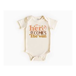 Here Comes the Sun Baby Bodysuit, Summer Toddler T-Shirt, Inspirational Toddler Gifts, Vintage Baby Bodysuit
