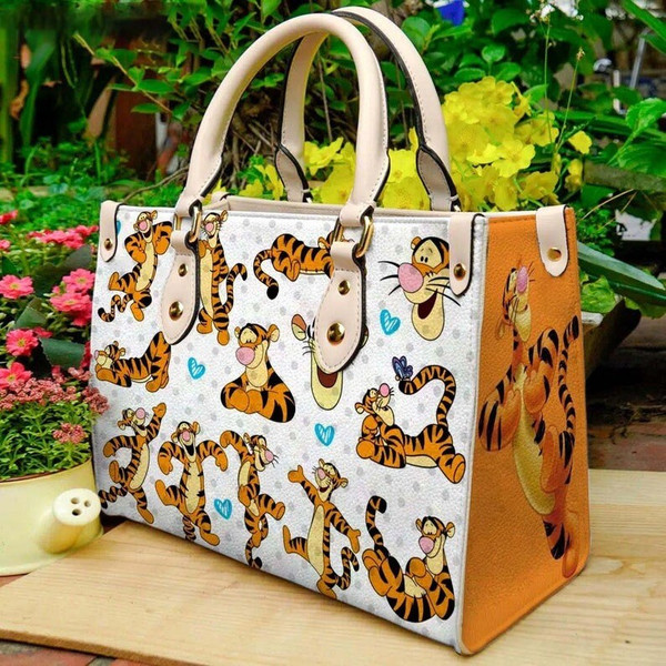 Tigger Leather Handbag,Women Tigger Handbag,Disney PU Bag,3D Tigger Bag,Personalized Leather bag,Love Disney,Disney Handbag,Handmade Bag - 1.jpg