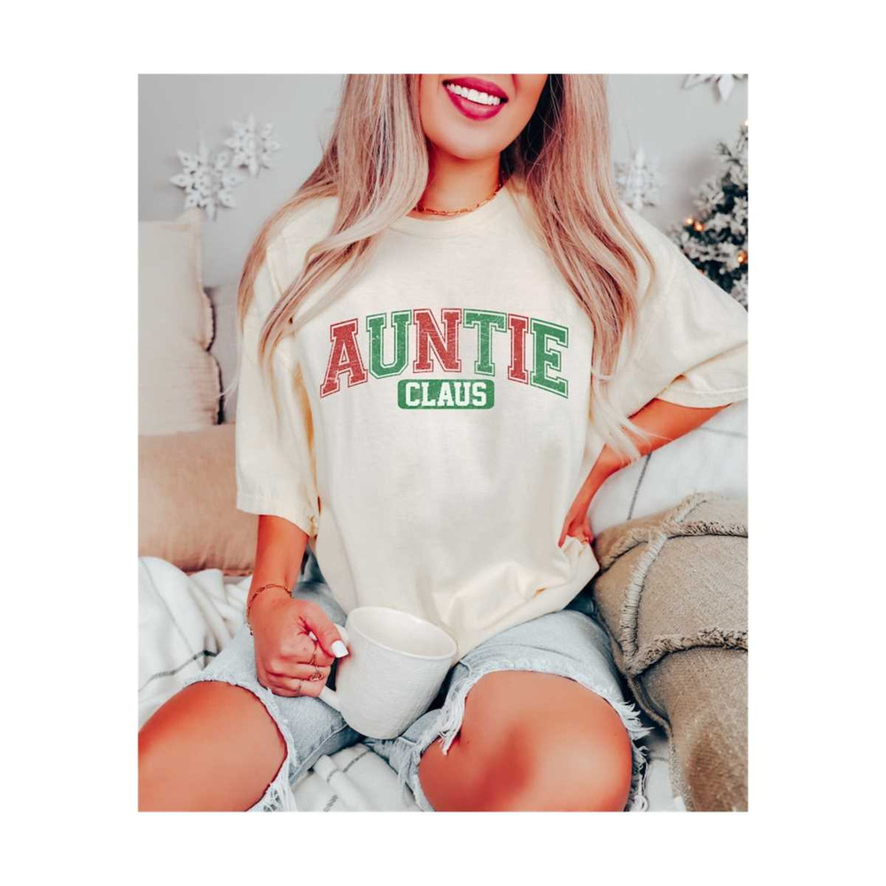MR-10102023134919-auntie-claus-png-retro-christmas-png-trendy-christmas-png-image-1.jpg