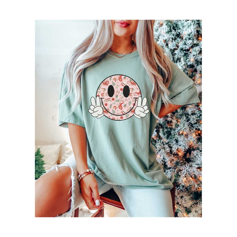 MR-10102023141115-retro-christmas-png-christmas-png-happy-face-christmas-shirt-image-1.jpg