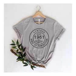 vintage 1961 shirt, vintage shirt, 60 birthday for women, 60 birthday shirt, 1961s gift, retro shirt
