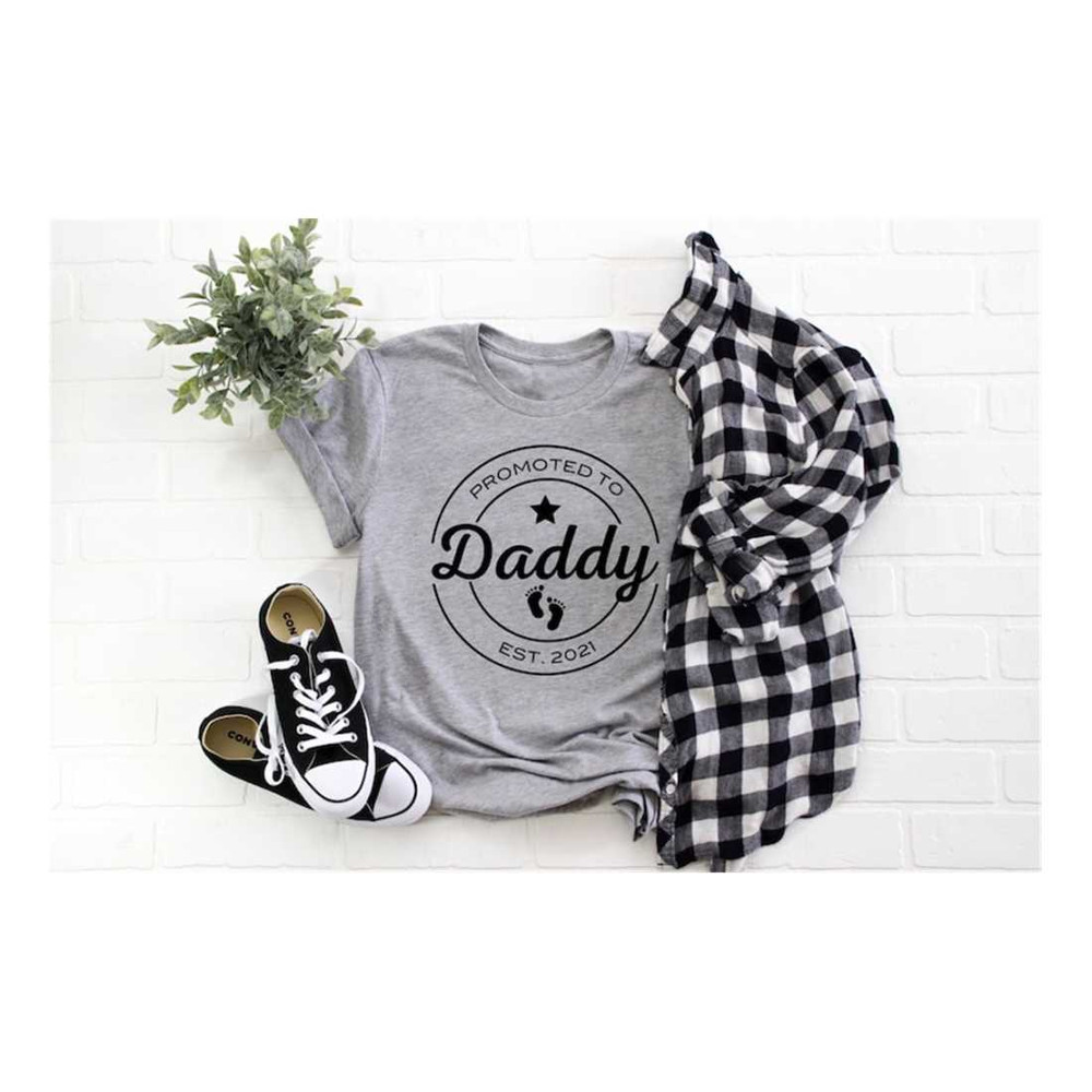 MR-1110202314410-promoted-to-custom-daddy-est-2021-shirt-new-dad-gift-fathers-image-1.jpg