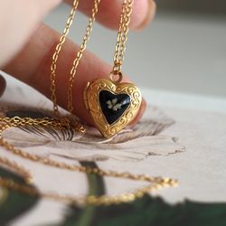 Pressed flower locket, Real flower small heart locket, Gold stainless steel necklace