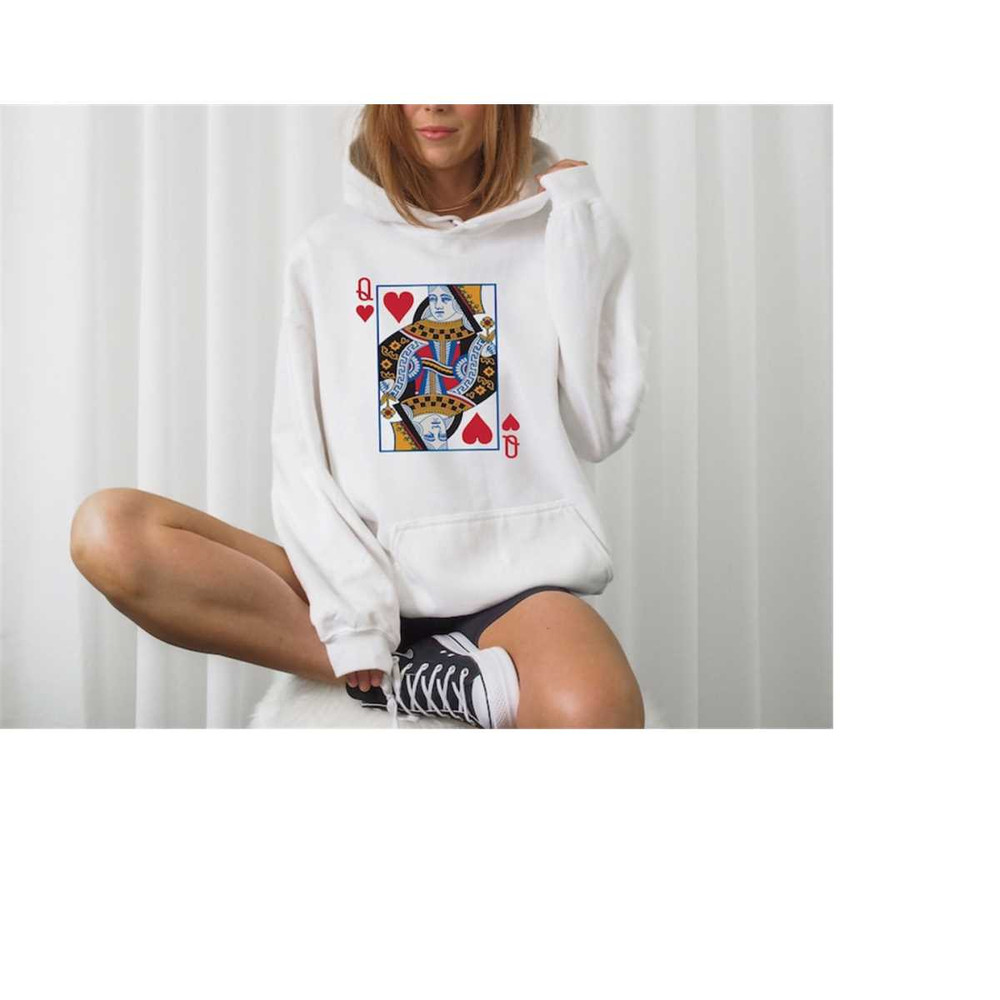 MR-1110202318948-queen-of-hearts-sweatshirt-graphic-sweatshirt-playing-image-1.jpg