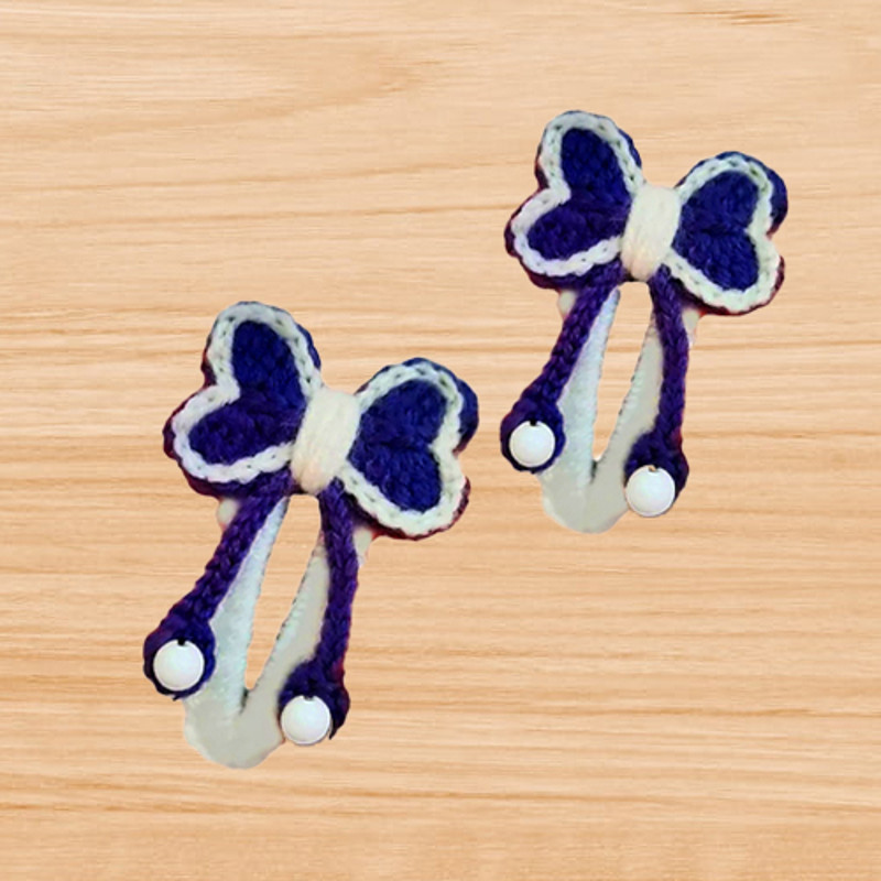 a crochet bow hair clip pattern