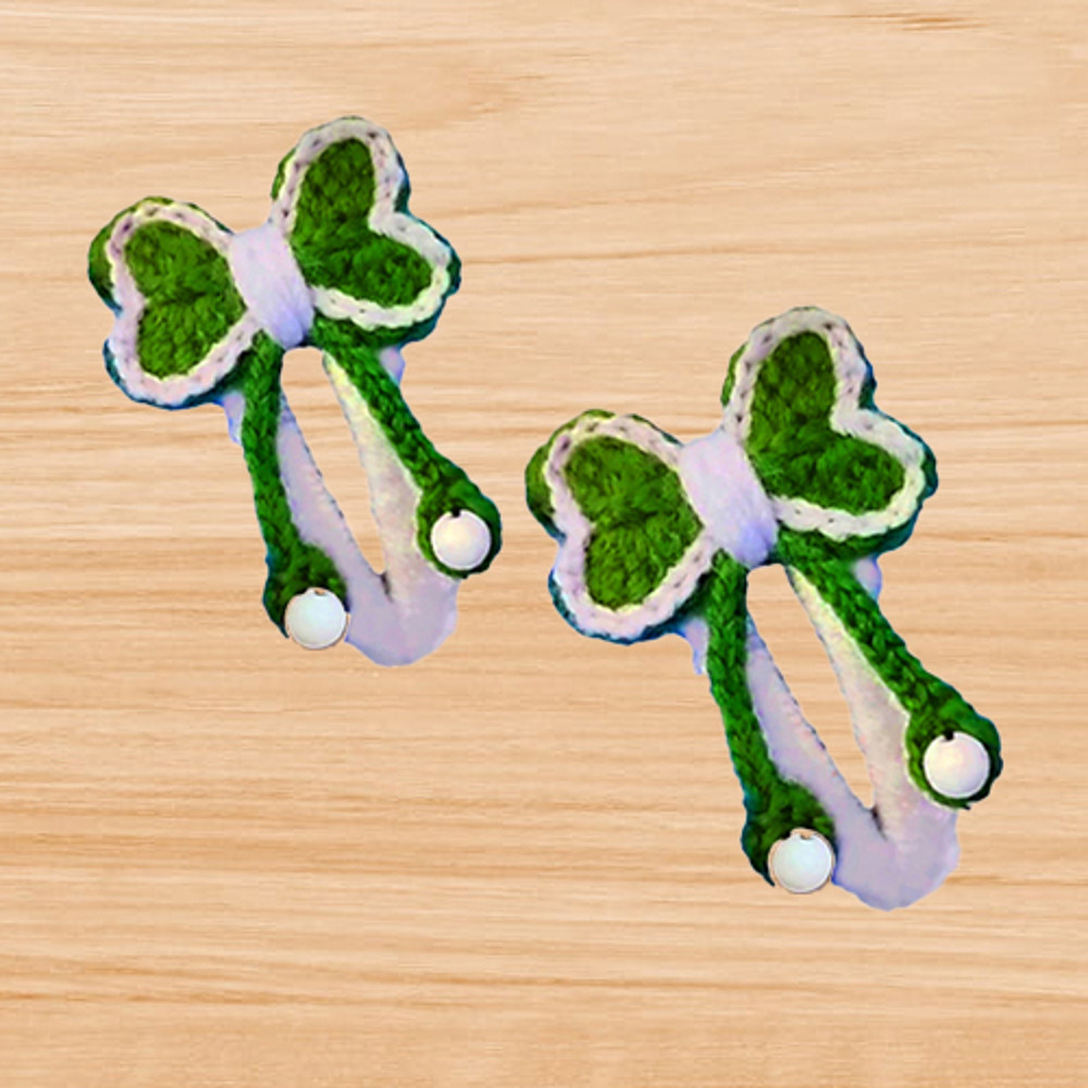 a crochet bow hair clip pattern