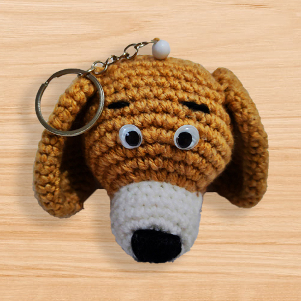 a crochet dog keychain pattern