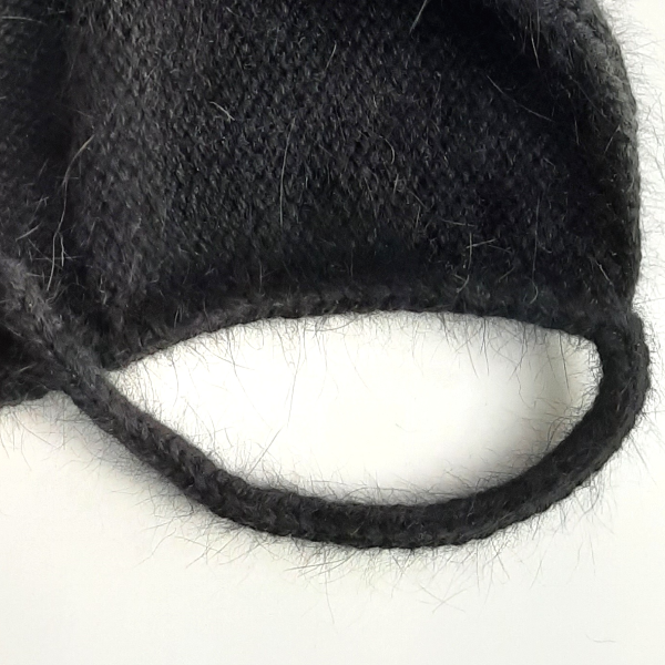 Black hat with cat ears 1.jpg
