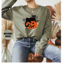 halloween sweatshirt, vintage halloween sweatshirt, black cat on pumpkin sweatshirt, black cat sweater, halloween black