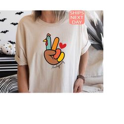 Peace Sign Turkey, Retro Thanksgiving Turkey Shirt, Hello Thanksgiving Sweatshirt, Gift For Thanksgiving, Happy Thanksgi