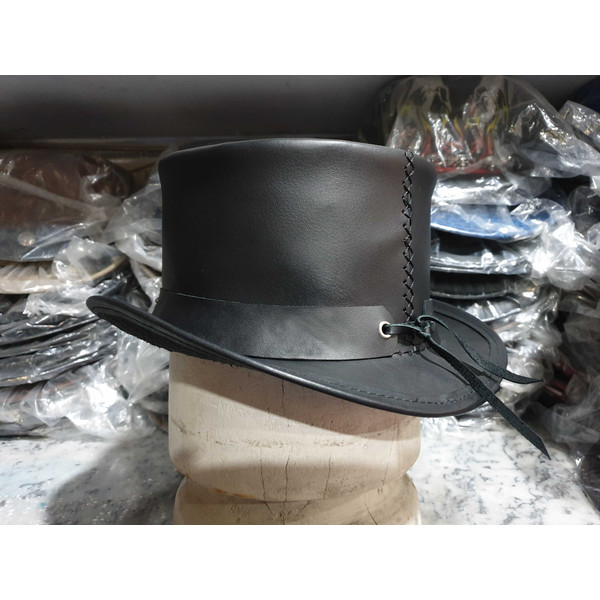 Tri Skull Band Black Leather Top Hat (7).jpg