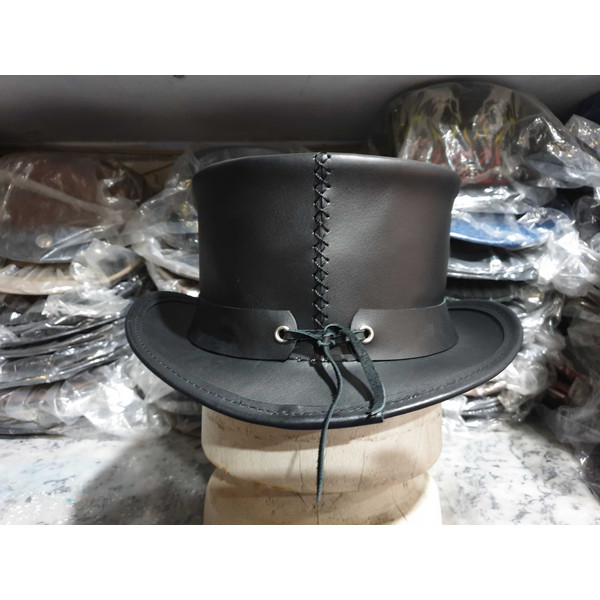 Tri Skull Band Black Leather Top Hat (8).jpg