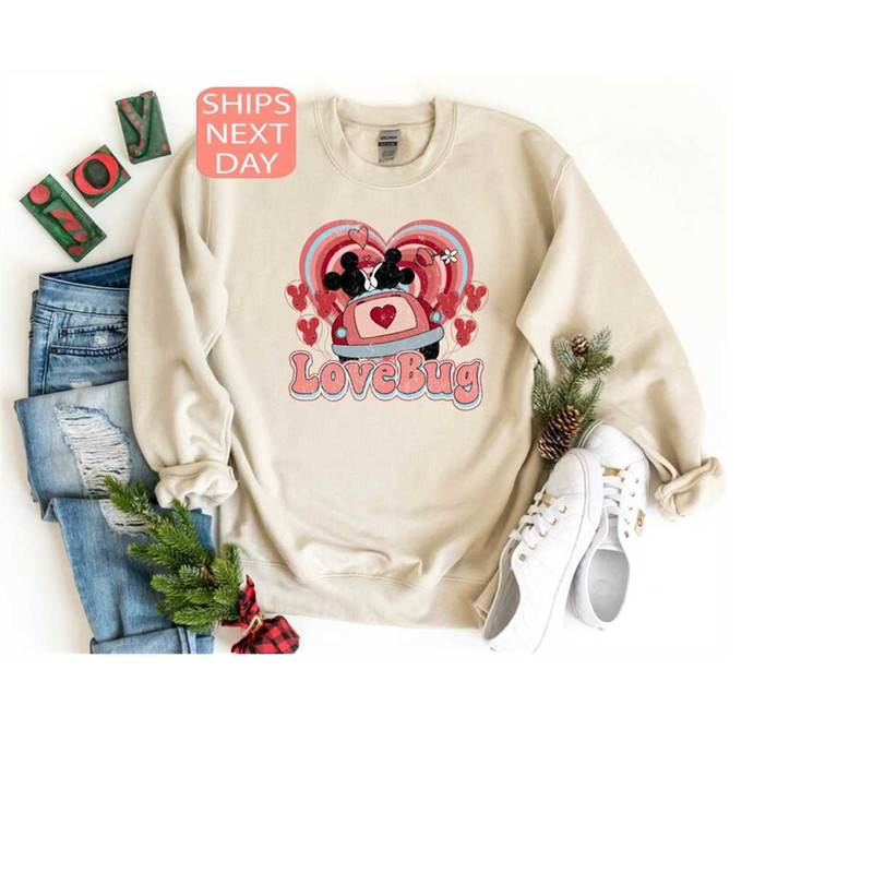 MR-12102023175151-retro-mickey-minnie-love-bug-valentine-sweatshirt-retro-image-1.jpg