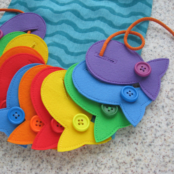 rainbow-fish-buttoning-toy-1.jpg