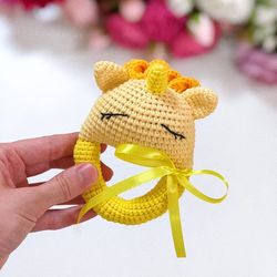 Crochet rattle, rattle unicorn yellow , crochet ratte toy, baby toy, baby rattle toy, 6 month baby toy, crochet toy