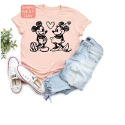 minnie sketch shirt, disney silhouette shirt, mickey sketch t shirt, disney couple tee, disneyland trip tee, disney worl