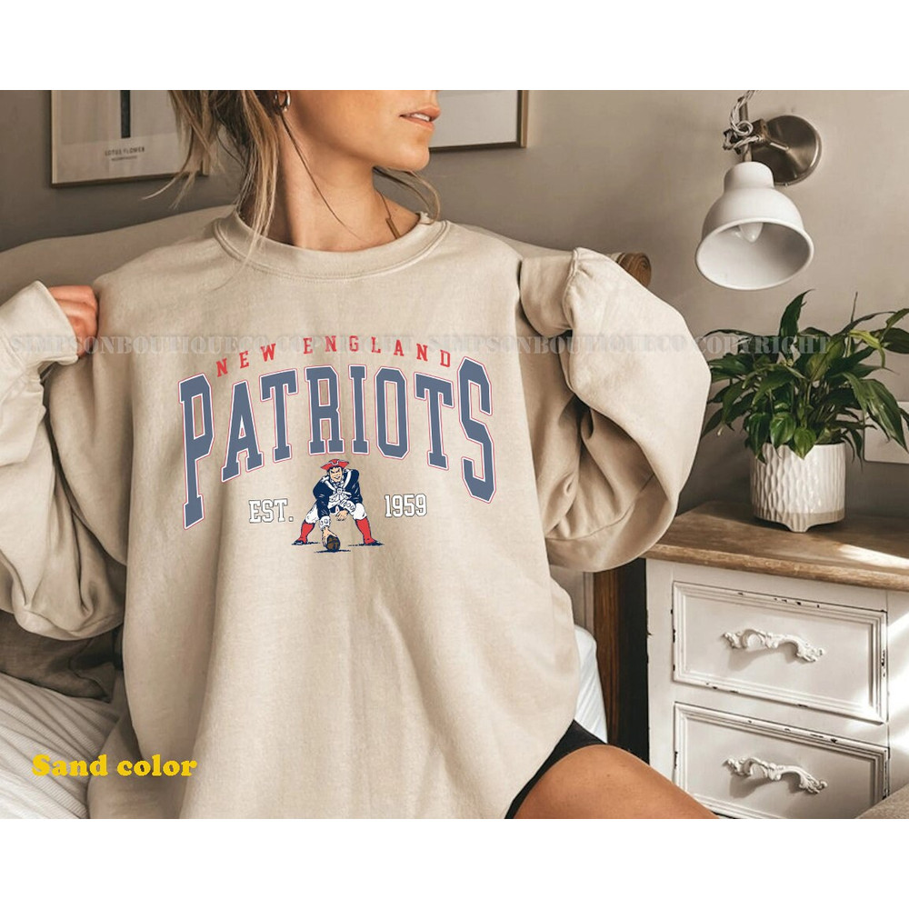 Vintage New England Football Sweatshirt T-Shirt, The Pats Shirt, Vintage New England Crewneck, Patriots Sweatshirt.jpg