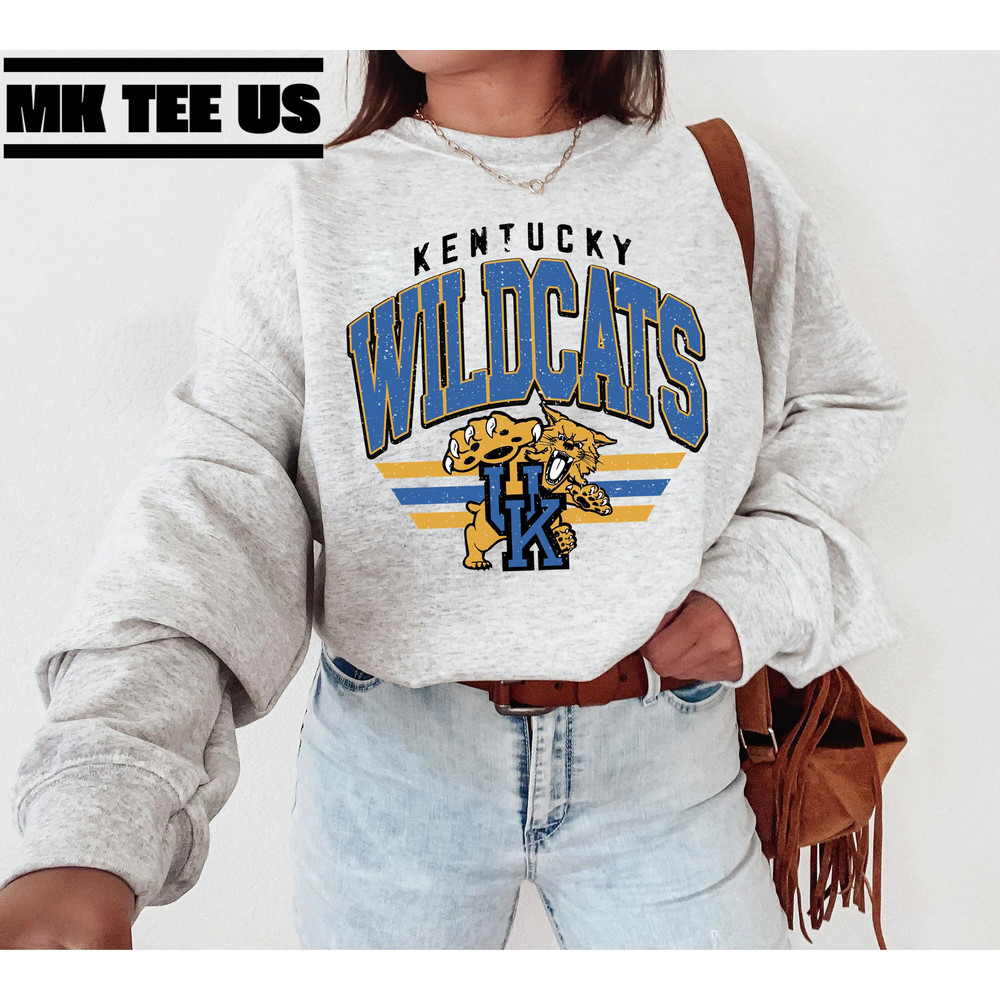 Kentucky Sweatshirt University Sweatshirt Vintage College Sweatshirt KY Basketball Clothing University Crewneck Retro Game Day Apparel.jpg