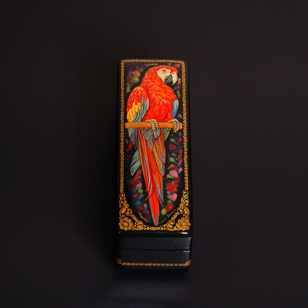 Parrot lacquer box