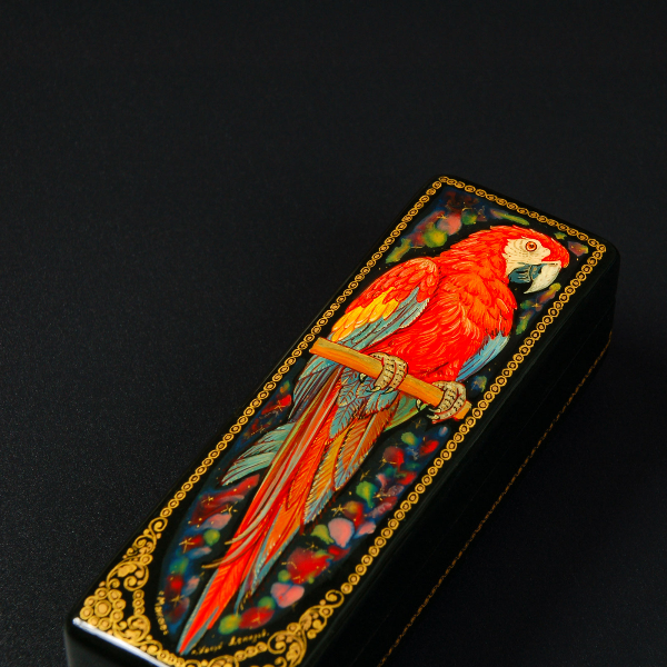 Elegant lacquer art box