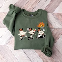 one lucky heifer shirt,lucky heifer sweatshirt,cow sweatshirt,st patricks shirt,lucky shamrock tee,st patricks day gift,