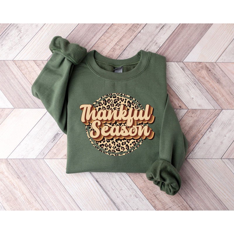 Thanksgiving Sweatshirt,Leopard Print Thanksgiving Shirt,Thanksgiving Season,Happy Thanksgiving,Fall Friendsgiving Vibes,Family Thanksgiving.jpg