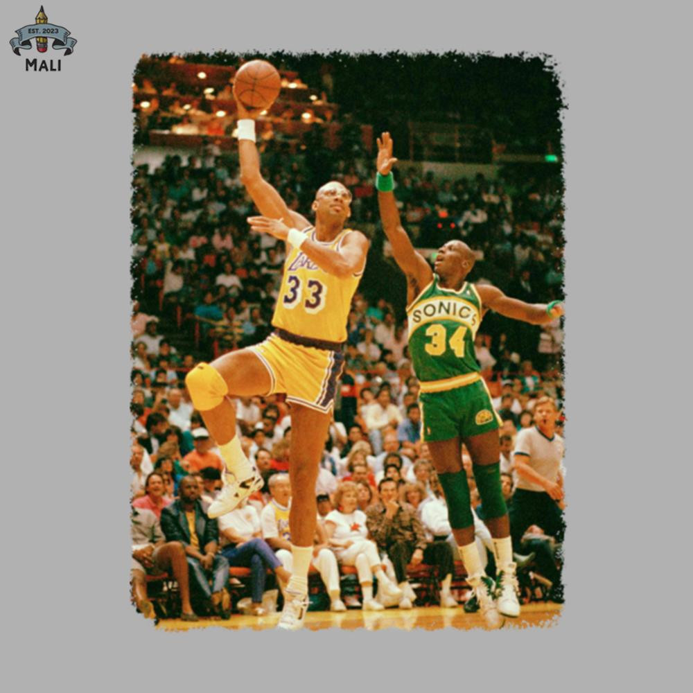 ML778-Kareem Abdul-Jabbar - Vintage PNG Download.jpg