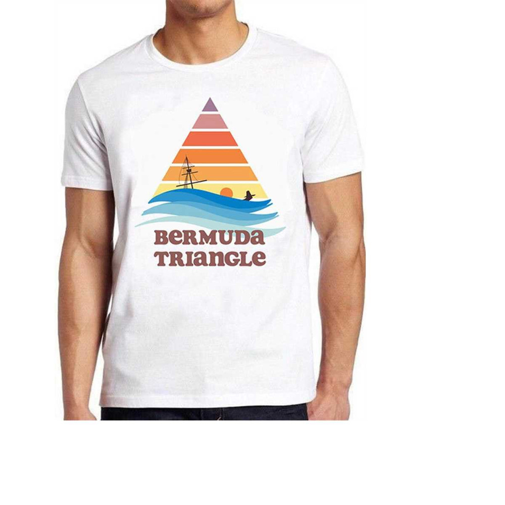 MR-1610202385640-bermuda-triangle-funny-meme-gift-tee-gamer-cult-movie-t-shirt-image-1.jpg